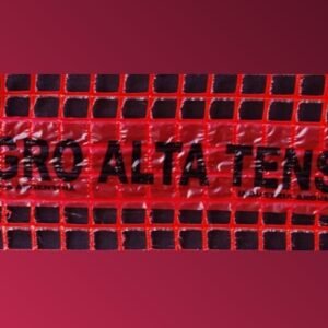 MALLA ADVERTENCIA ALTA TENSION DETECTABLE 30 Cm x 100 Mts. (VENTA POR METRO)